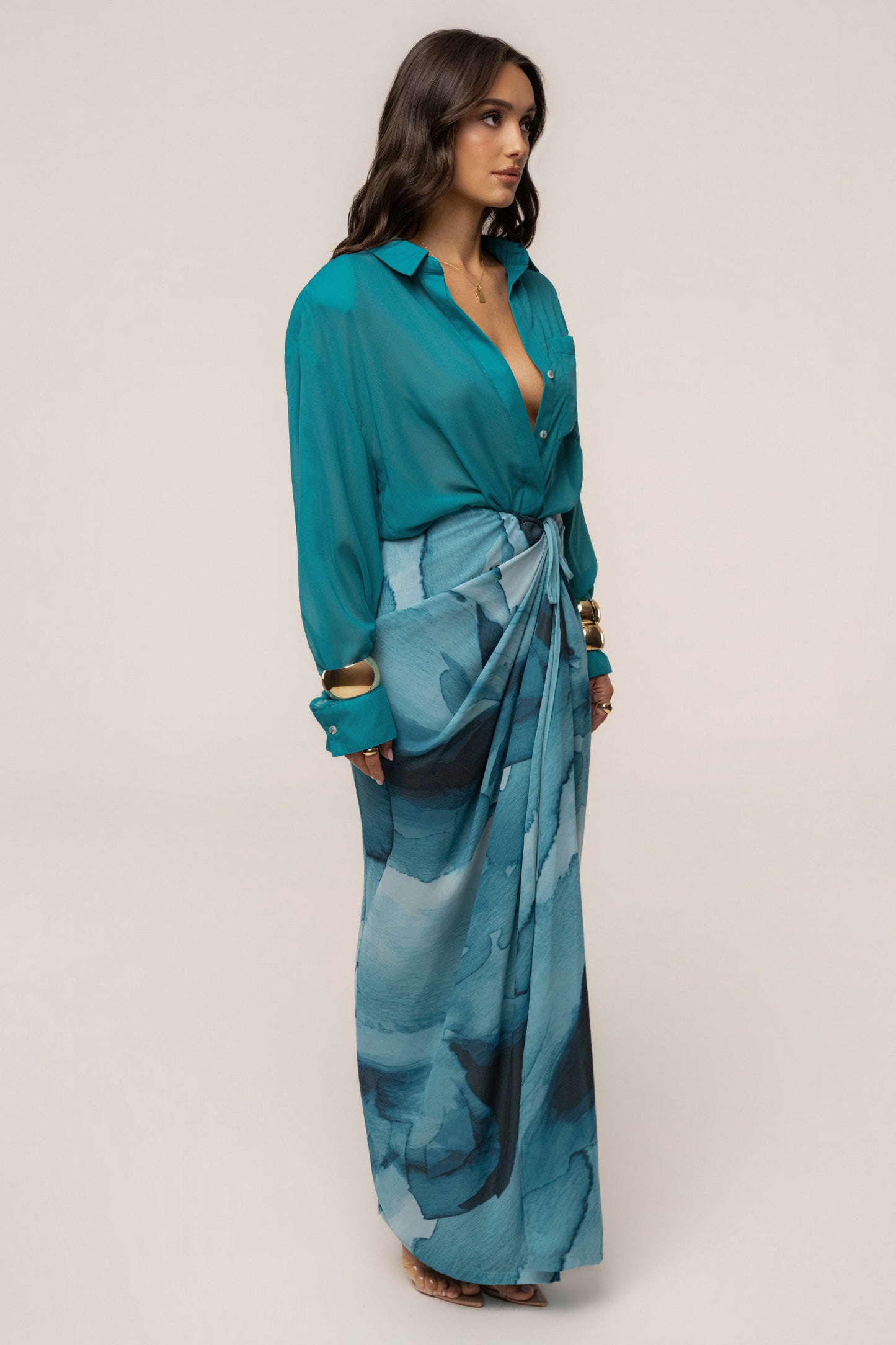 « Brise d'Azur » — Chemisier Oversize à Col Classique, Bleu Aqua