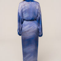 « Bahía » — Kimono Long Satiné Imprimé, Bleu