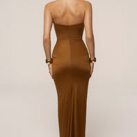 « Isabella » — Robe Longue Bustier Drapée, Camel