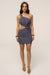 « Nuit Sculptée » — Robe Courte Sculptante à Cut-Out, Gris Étain