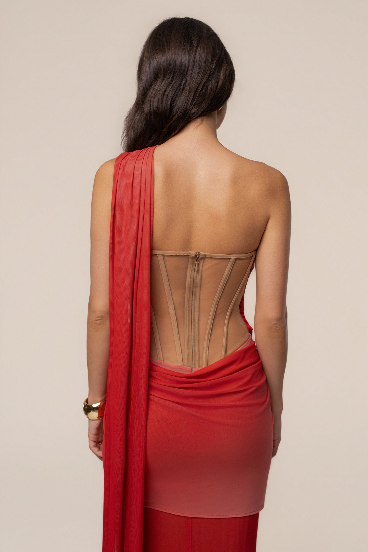 « Cœur d’Impératrice » — Robe Longue Drapée en Maille, Terre Ombrée