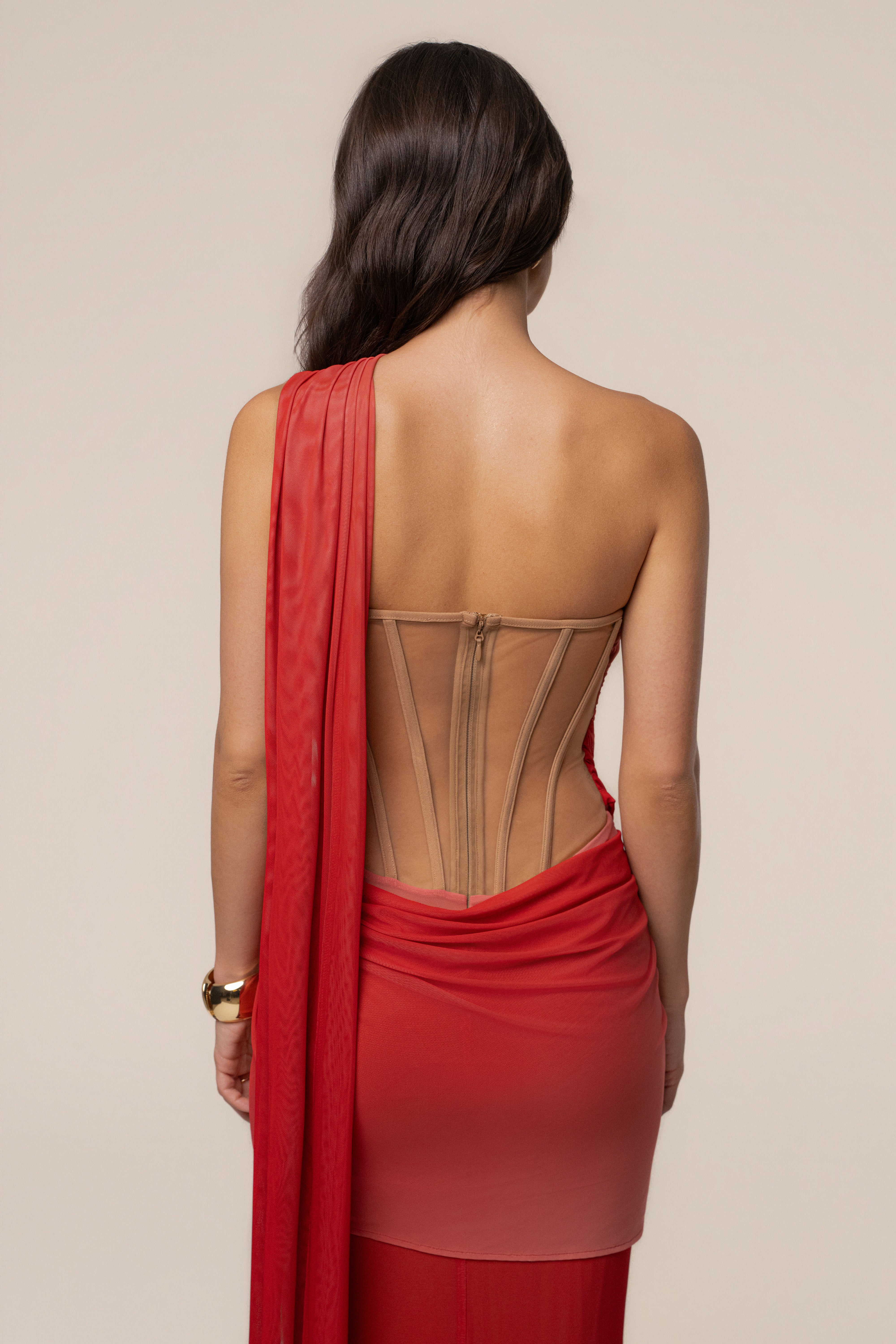 « Cœur d’Impératrice » — Robe Longue Drapée en Maille, Terre Ombrée