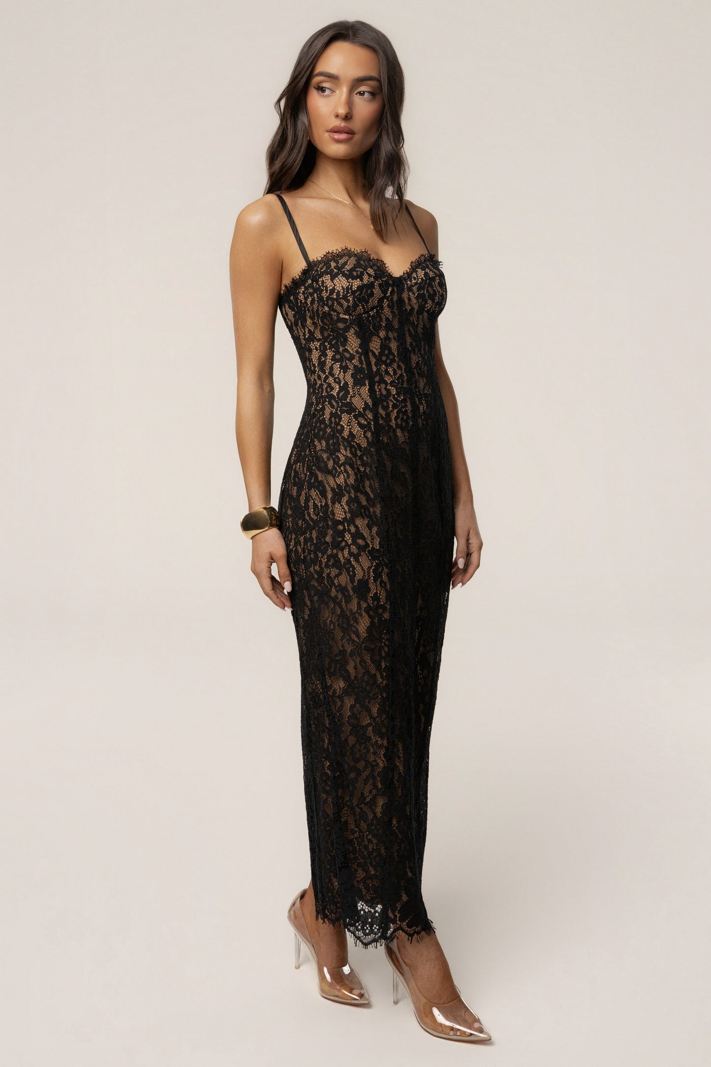 « Chant du Cœur » — Robe Mi-Longue Corset en Dentelle, Noir