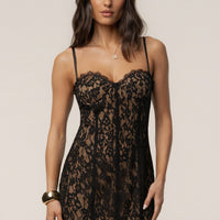« Chant du Cœur » — Robe Mi-Longue Corset en Dentelle, Noir