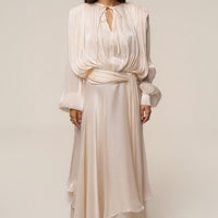 « Élégance Drapée » — Robe Longue, Crème