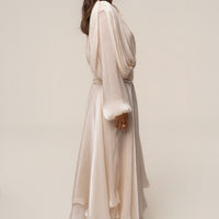 « Élégance Drapée » — Robe Longue, Crème