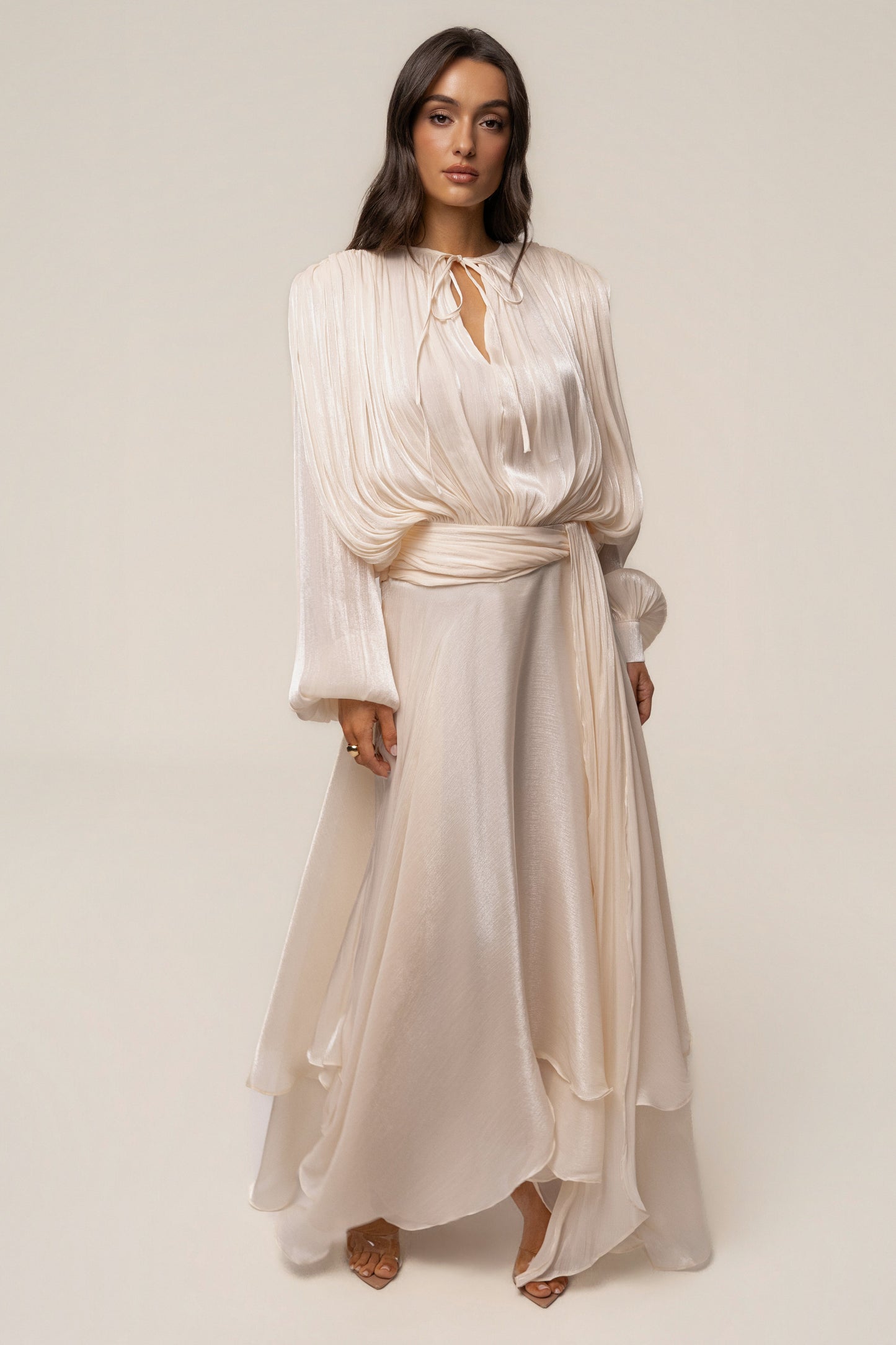 « Élégance Drapée » — Robe Longue, Crème