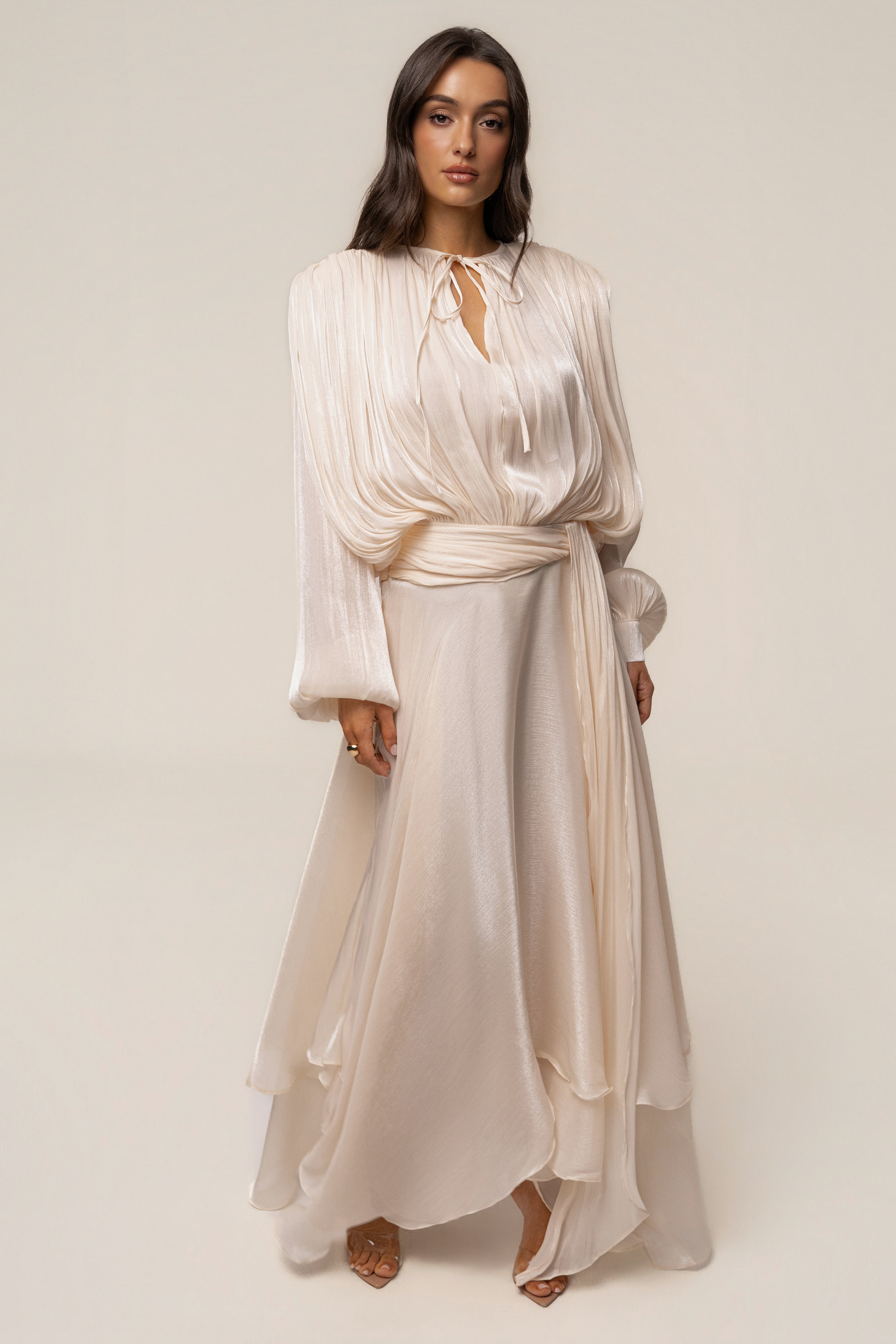 « Élégance Drapée » — Robe Longue, Crème