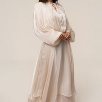 « Élégance Drapée » — Robe Longue, Crème