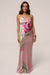 « Éden Tropical » — Robe Longue Fleurie en Satin, Rose Pâle