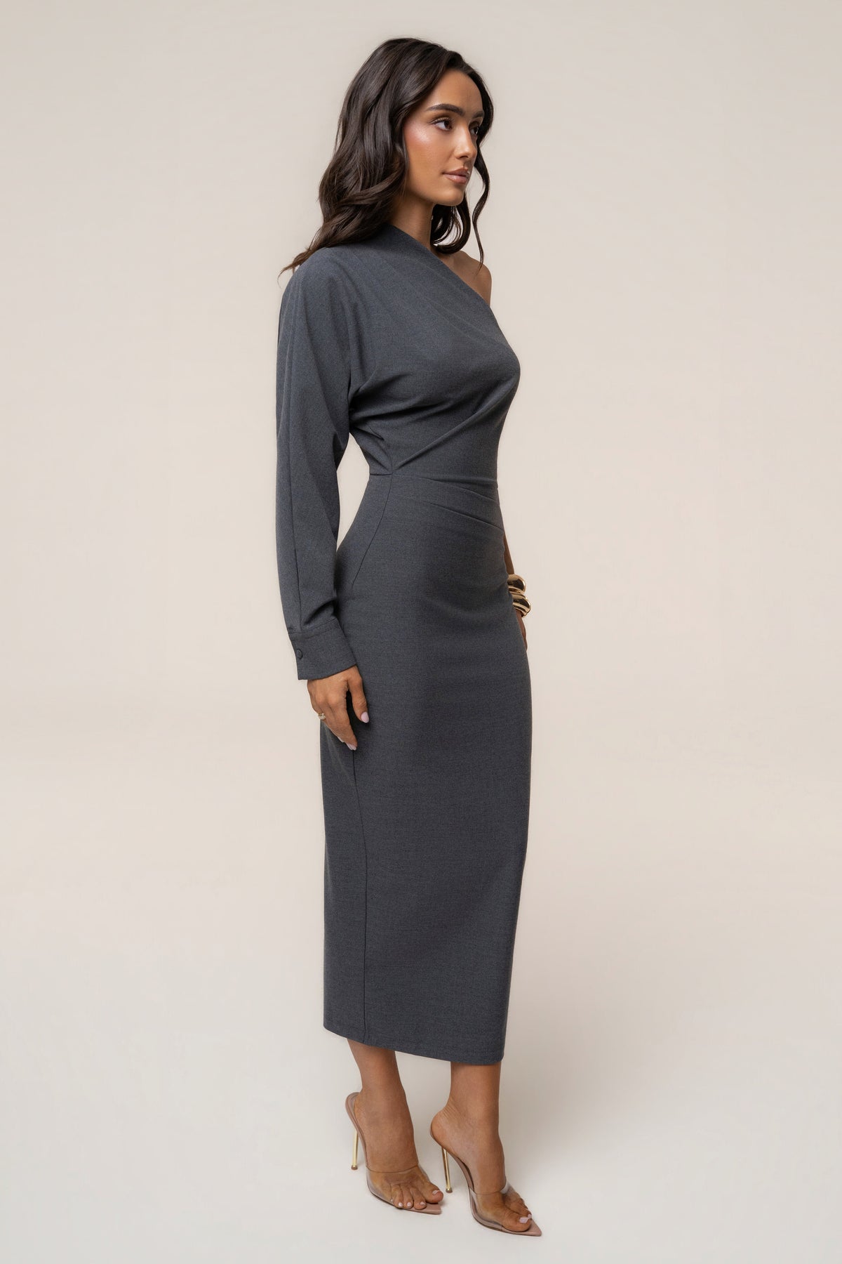 « Brume d’Argent » — Robe Midi Asymétrique, Gris