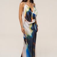 « Delmara » — Robe Longue Drapée Satinée, Multicolore