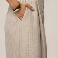 « Executive » — Ensemble Tailleur Rayé, Beige