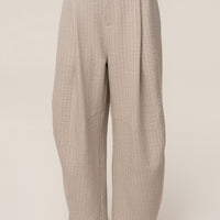 « Executive » — Ensemble Tailleur Rayé, Beige