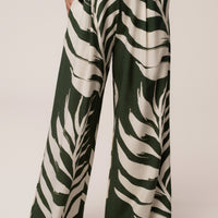 « Songe Tropical » — Ensemble Pantalon Large Imprimé Palmier, Vert Olive