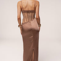 «Lueur ambrée» — robe corset longue, bronze
