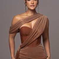 « Céleste » — Robe Longue Drapée Bandage, Or