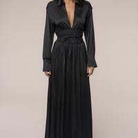 « Ligne Haute » — Robe Longue à Col, Noir