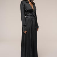 « Ligne Haute » — Robe Longue à Col, Noir