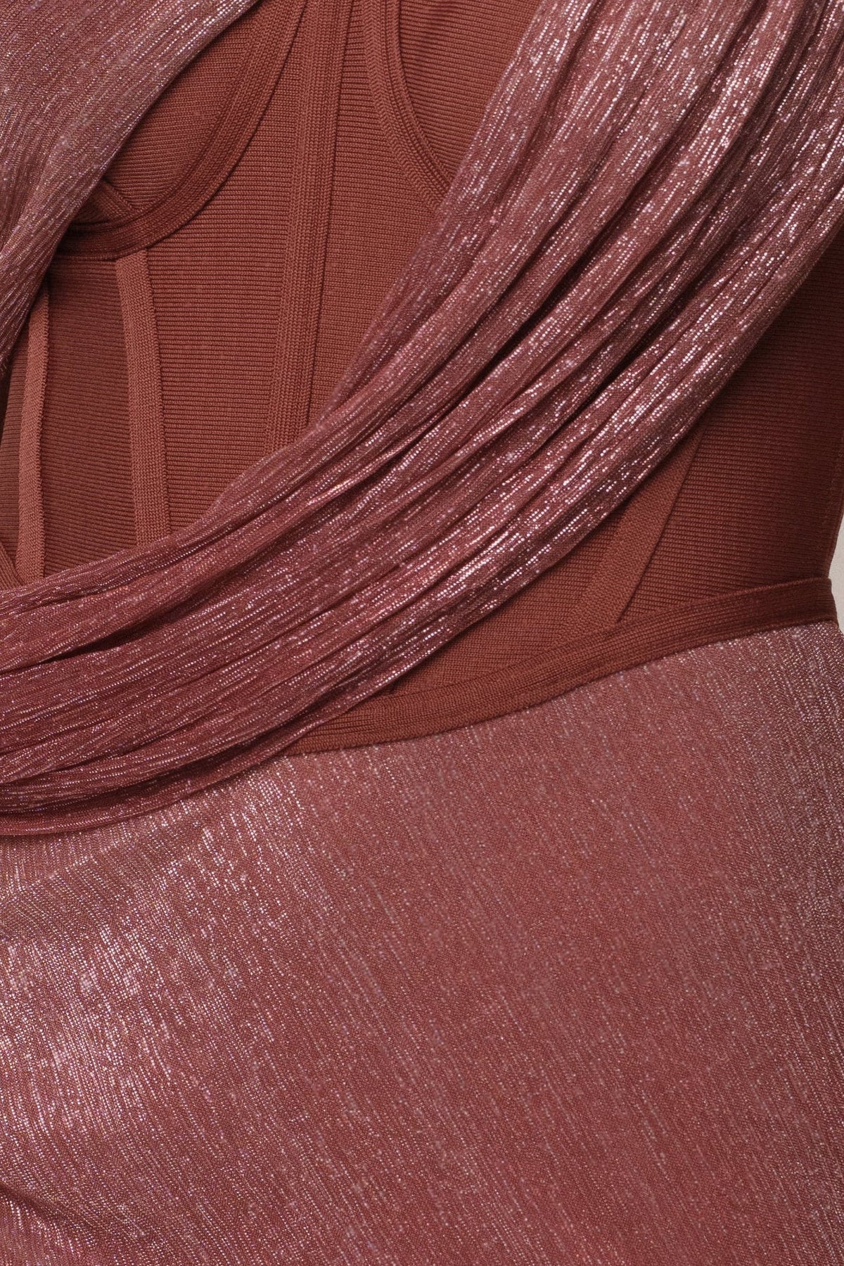 «Carmin du soir» — robe longue, rouge