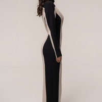 « Première Nuit » — Robe Longue Contrastée Manches Longues, Pierre/Noir