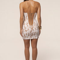 «Vœu d’ivoire» — robe corset en dentelle, ivoire