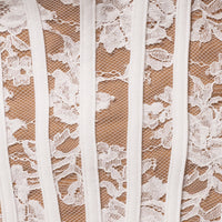 «Vœu d’ivoire» — robe corset en dentelle, ivoire