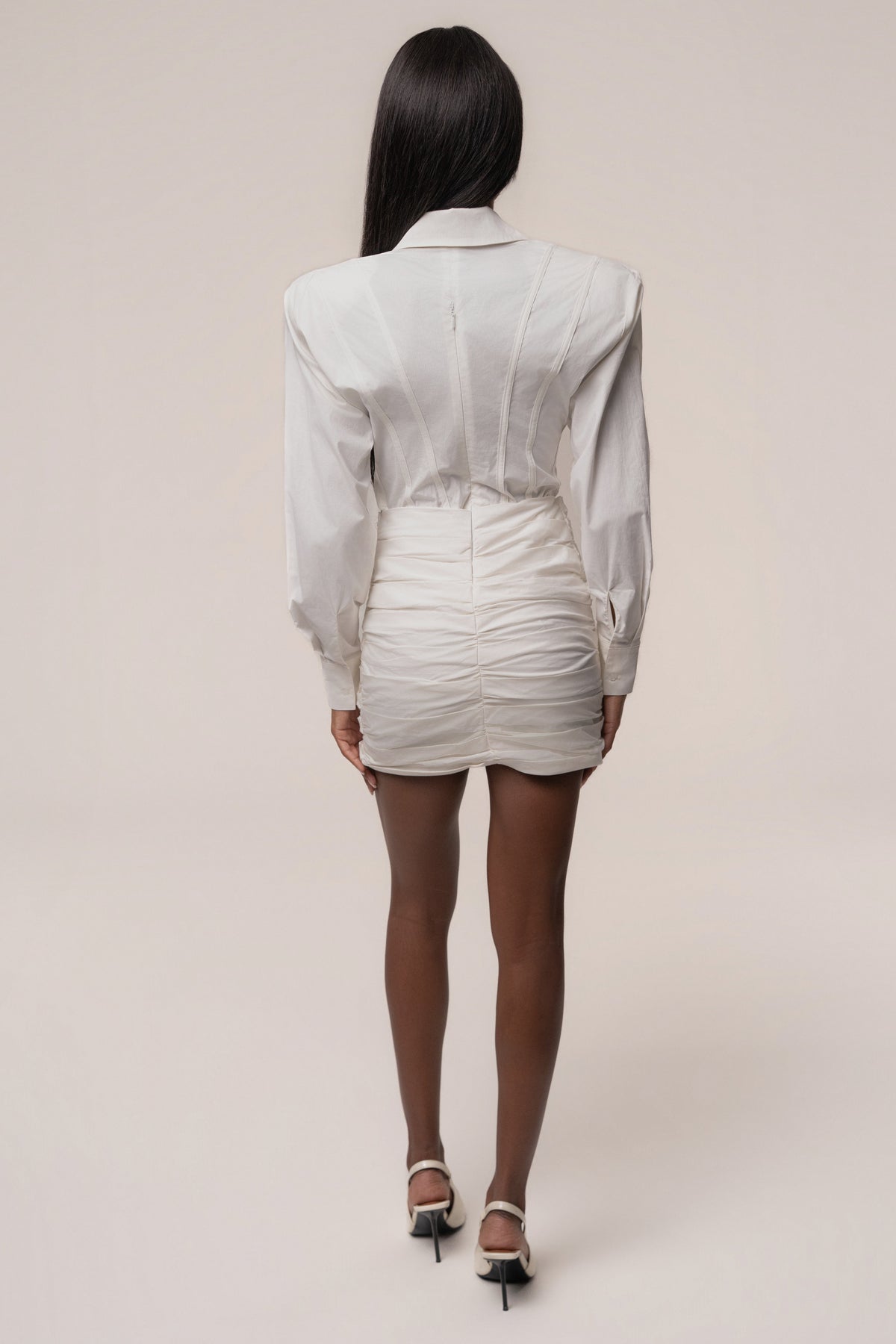 «Chic de ville» — robe chemise, crème