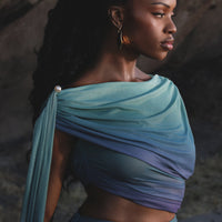 « Aris » — Robe Mi-Longue Découpée, Noir Ombré