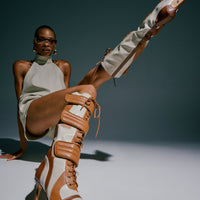 « Lumière » — Bottes à talon stiletto, Camel