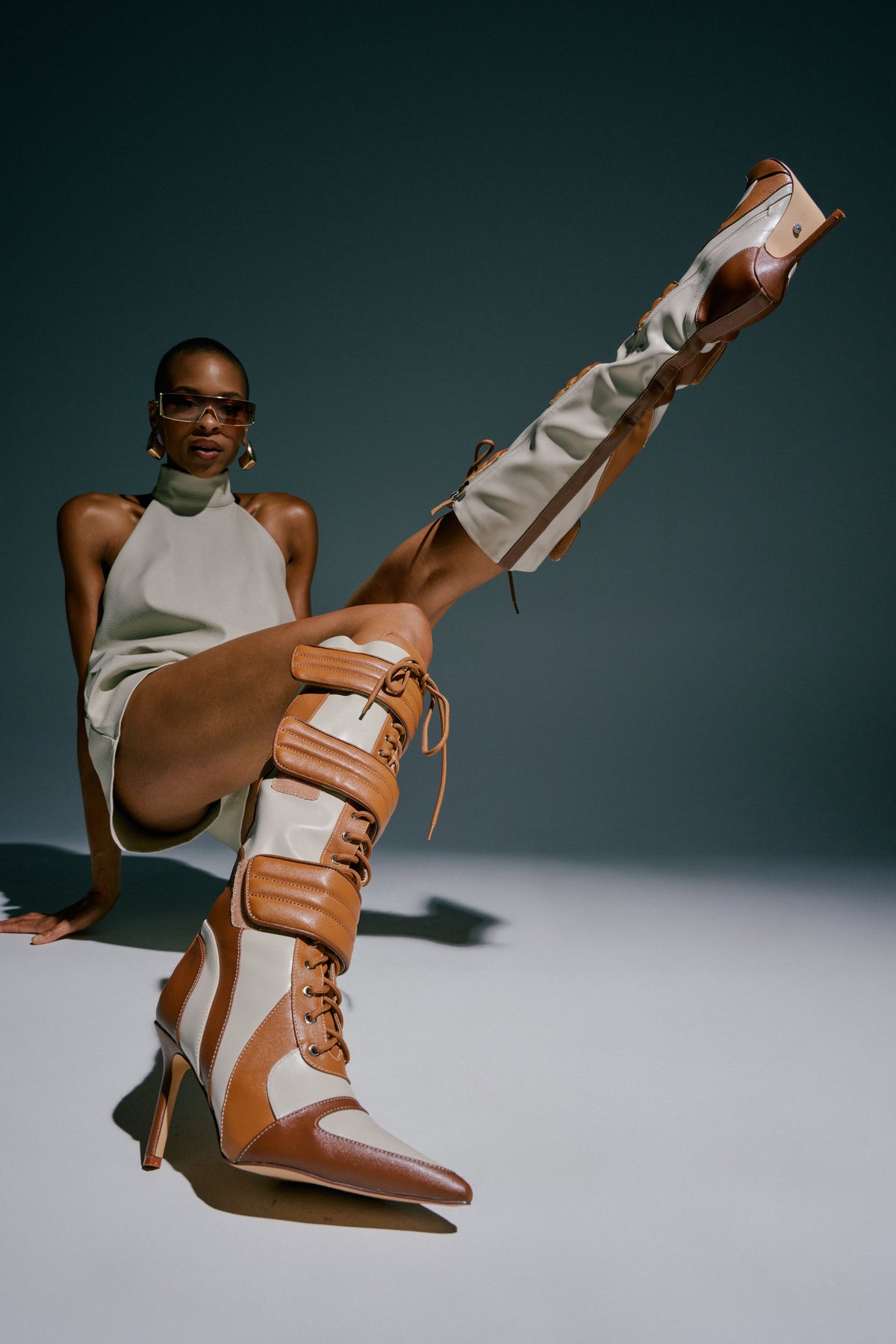 « Lumière » — Bottes à talon stiletto, Camel