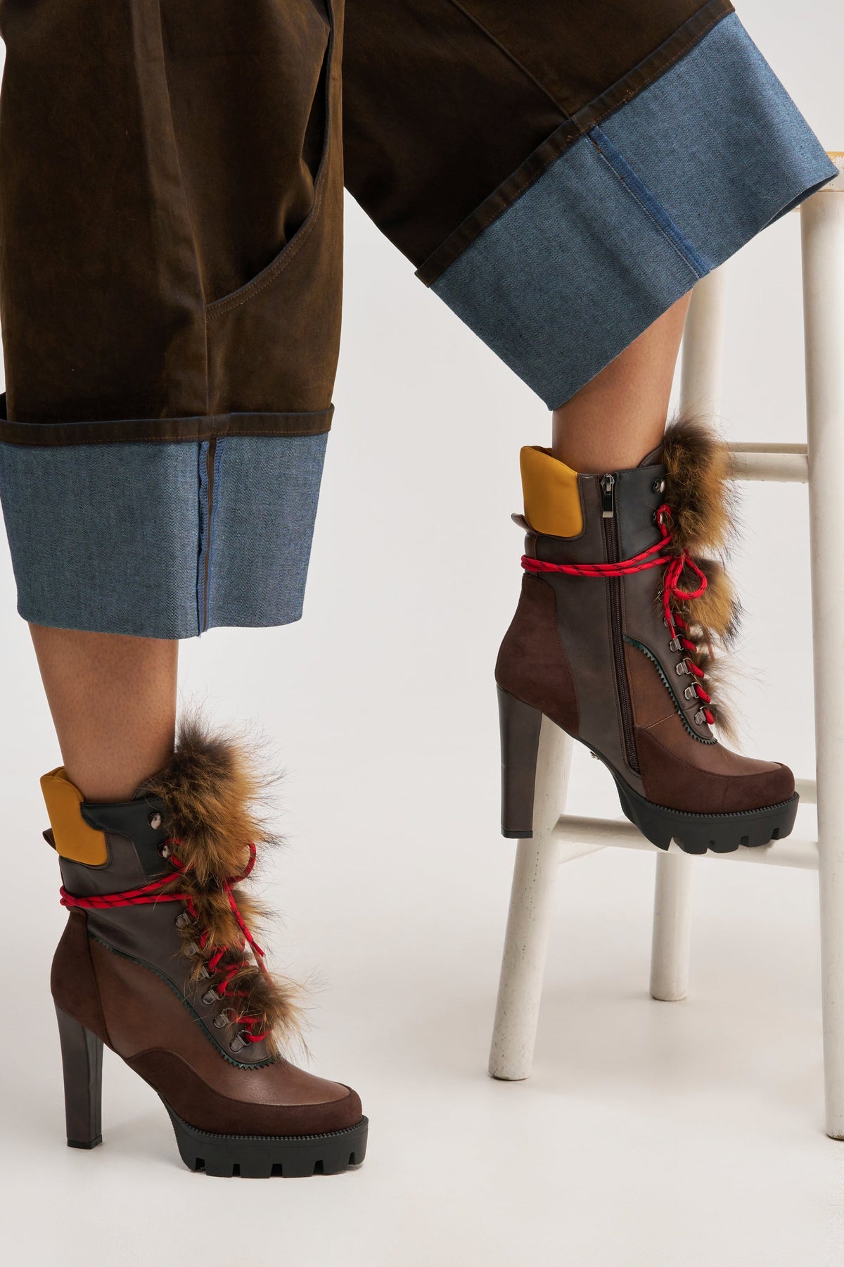 « Pétale » — Bottes à talon bloc, Marron