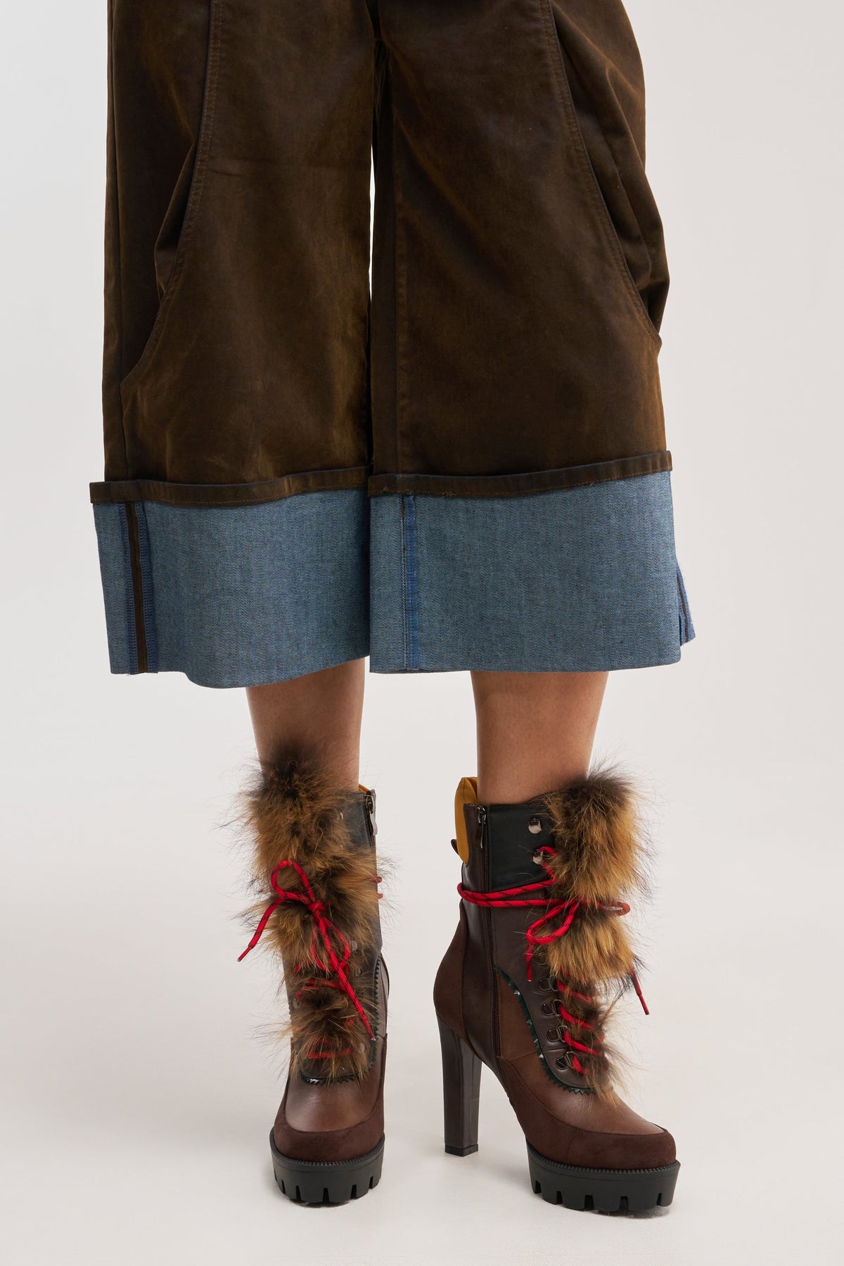 « Pétale » — Bottes à talon bloc, Marron