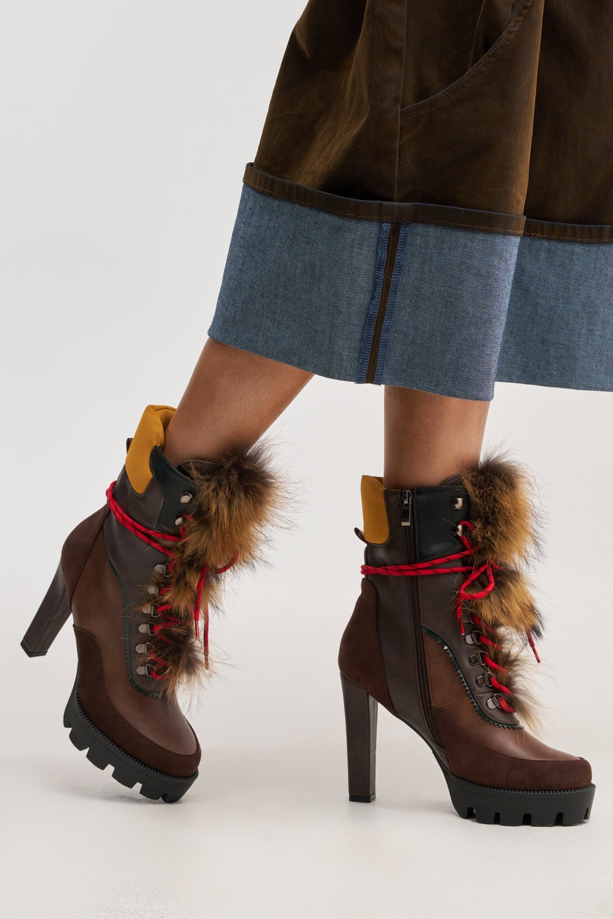 « Pétale » — Bottes à talon bloc, Marron