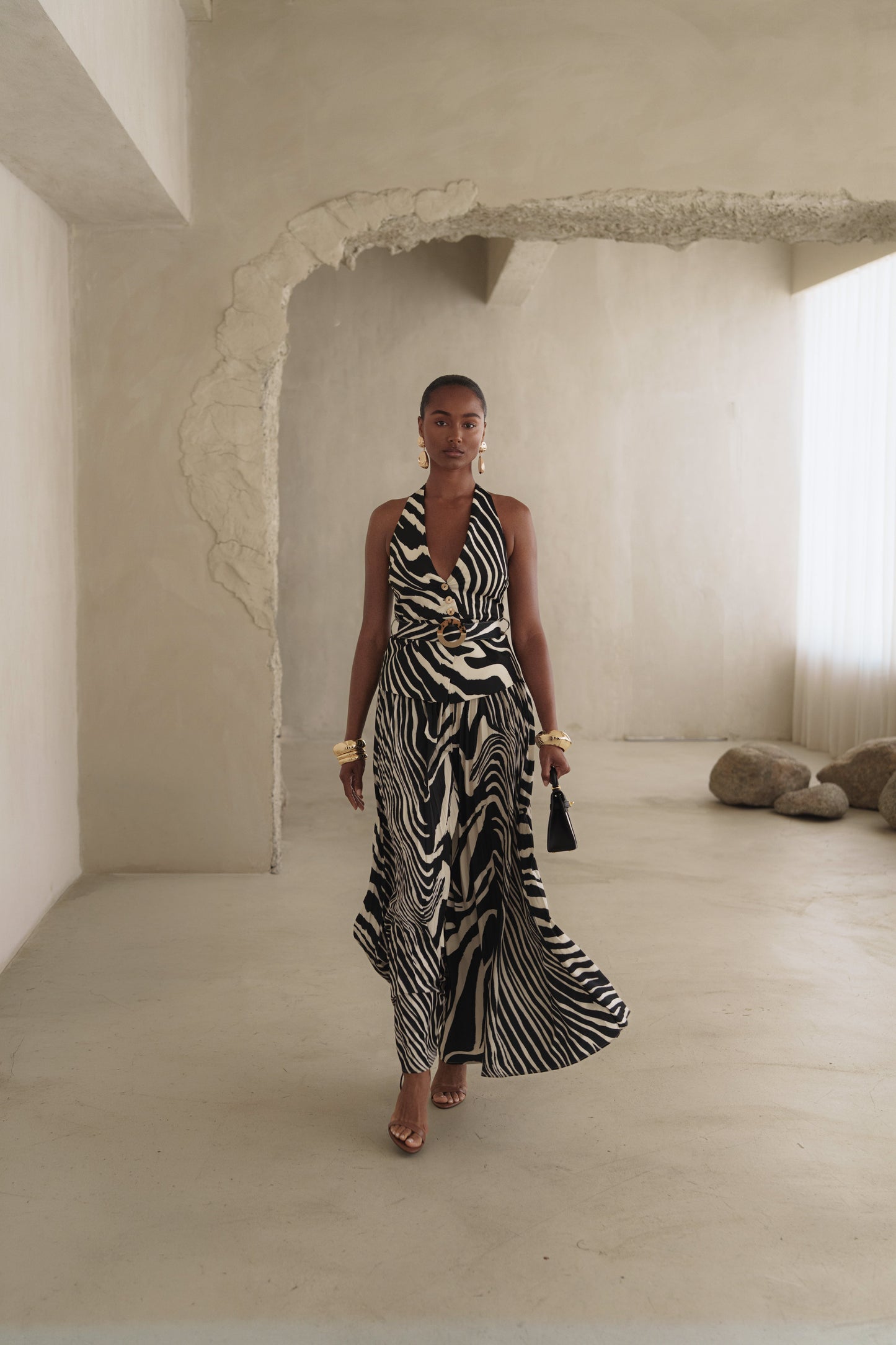 « Oasis Sauvage » — Ensemble Pantalon Large Imprimé, Noir