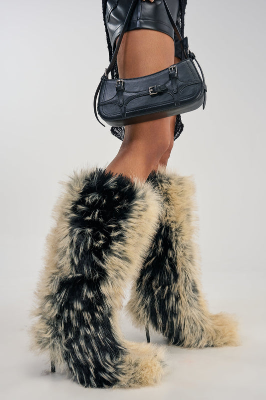 « Halo » — Bottes à talon stiletto, Beige