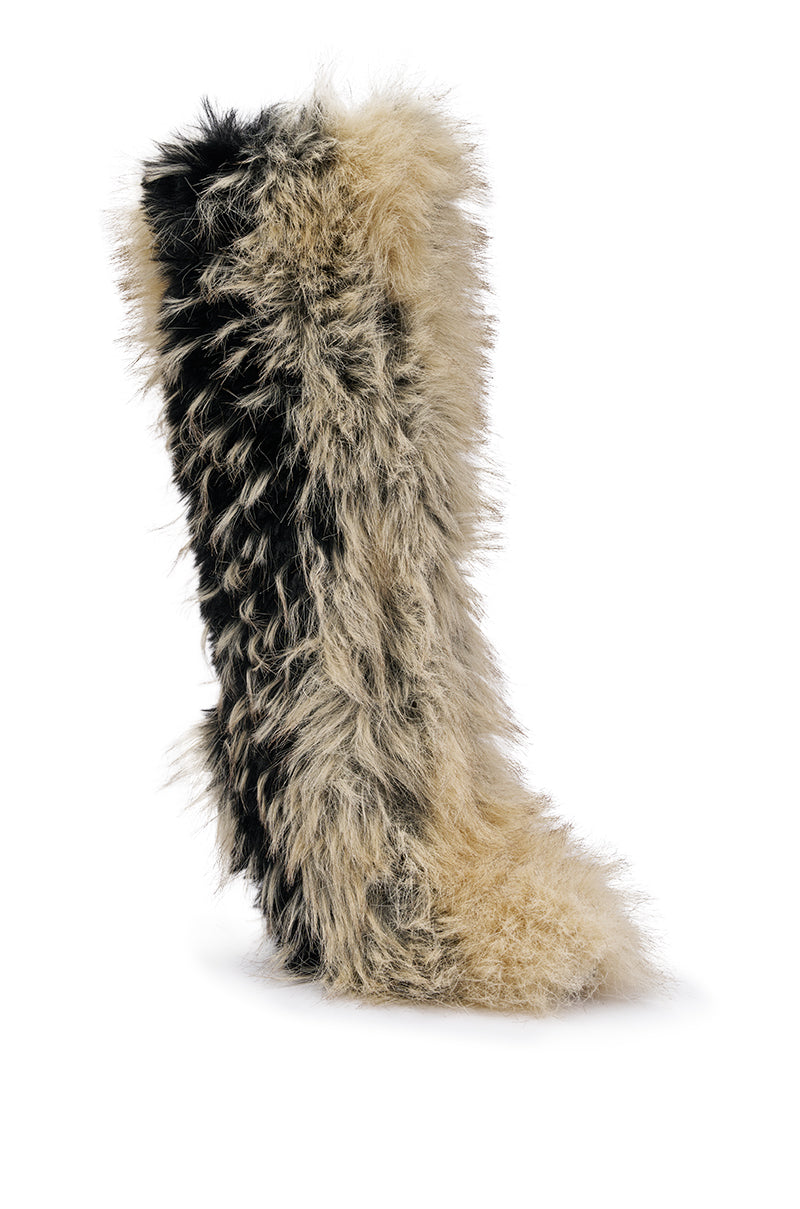 « Halo » — Bottes à talon stiletto, Beige