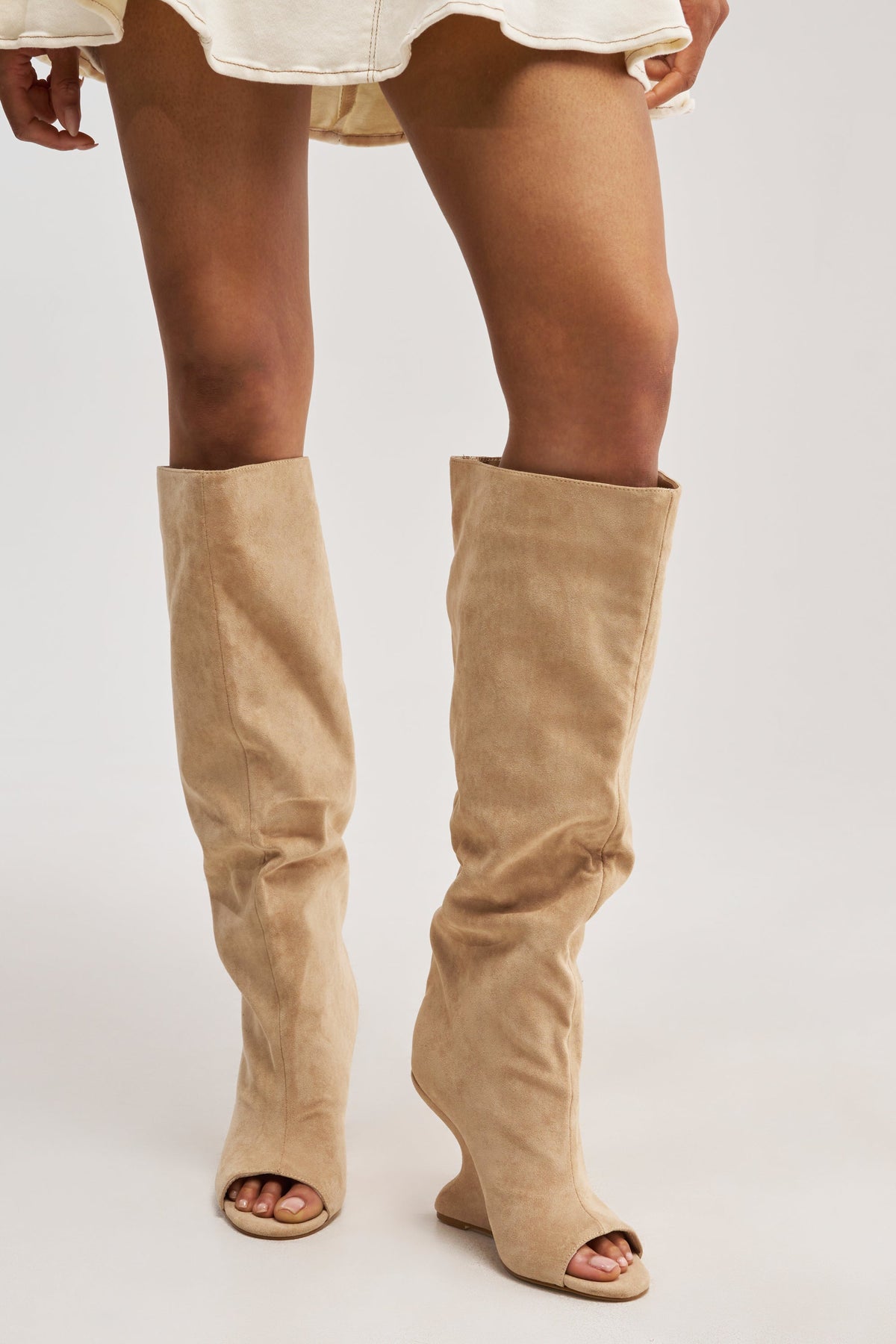 « Aurore » — Bottes structurées, Nude