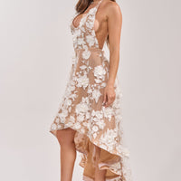 « Lilah » — Robe Mi-Longue Dentelle Fleurie, Nude et Blanc
