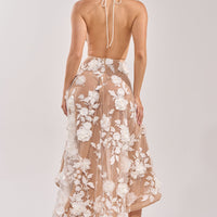 « Lilah » — Robe Mi-Longue Dentelle Fleurie, Nude et Blanc