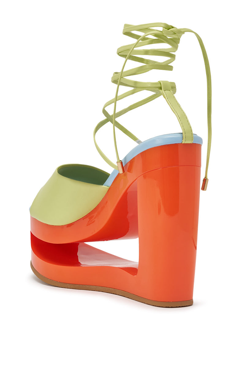 « Carnaval » — Mules Compensées Fantaisie, Multi-Couleurs