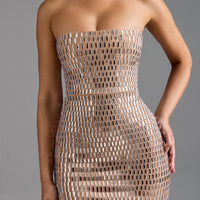 « Aurora » — Robe Mini Bandeau Scintillante, Amande