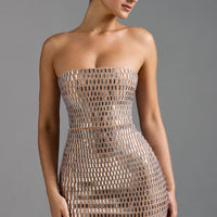 « Aurora » — Robe Mini Bandeau Scintillante, Amande