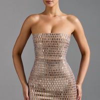 « Aurora » — Robe Mini Bandeau Scintillante, Amande
