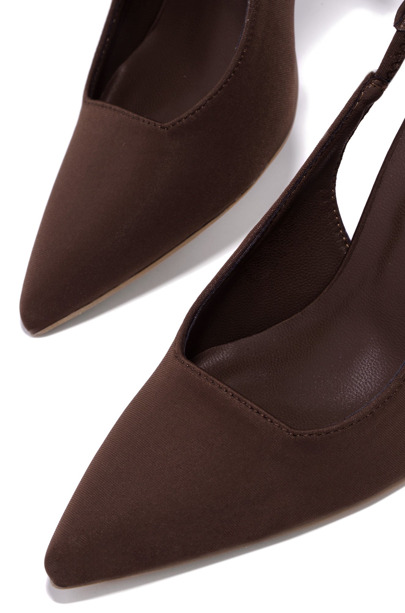 « Cariatide » — Escarpins Slingback, Moka