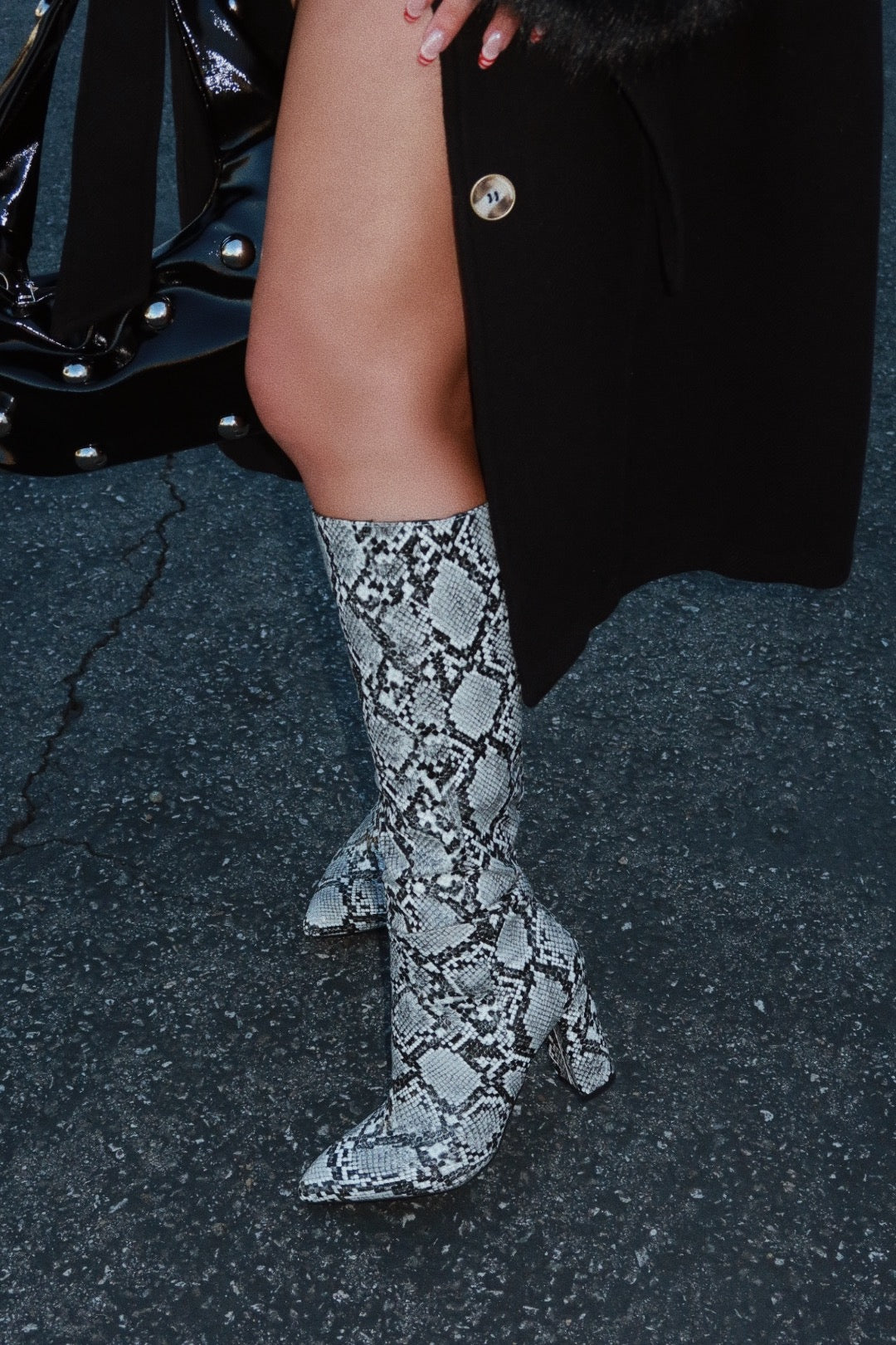« Serpentine » — Bottes hautes à Talon Bloc, Effet Serpent