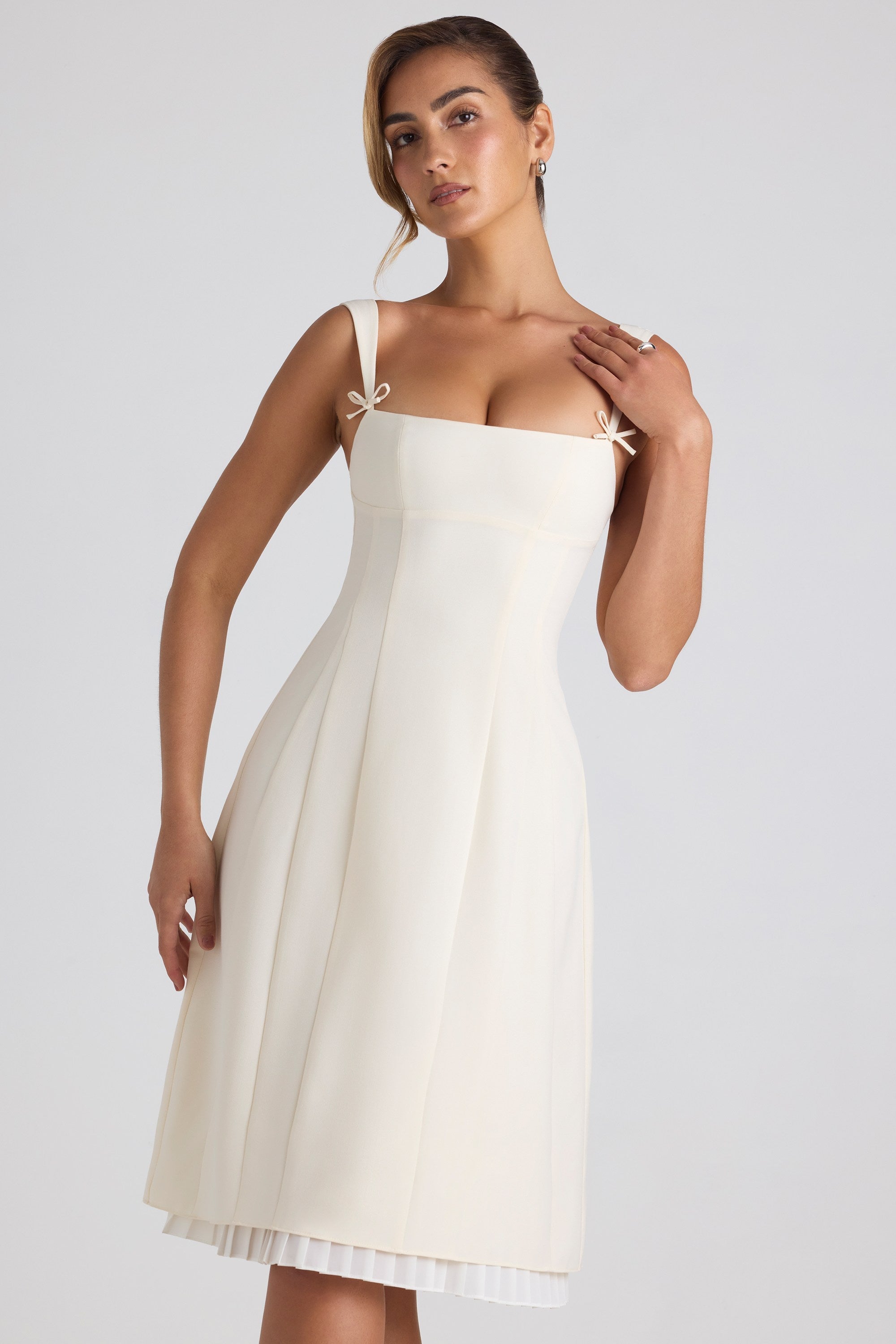 « Candeur » — Robe Midi Bardot Nœud Plissée, Ivoire