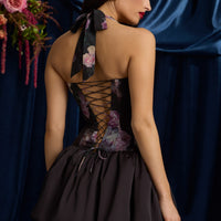 « Fleurette » — Robe Mini Corset Lacée Bullée Fleurie (+ short assorti), Noir Fleuri
