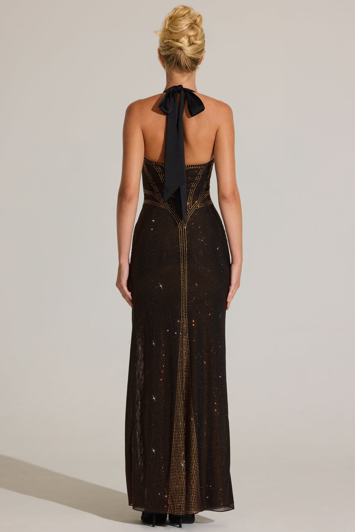 « Aurore Bronzée » — Robe Longue Dos-Nu Ornée, Bronze