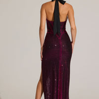 « Aurore Bronzée » — Robe Longue Dos-Nu Ornée, Rose Fuchsia